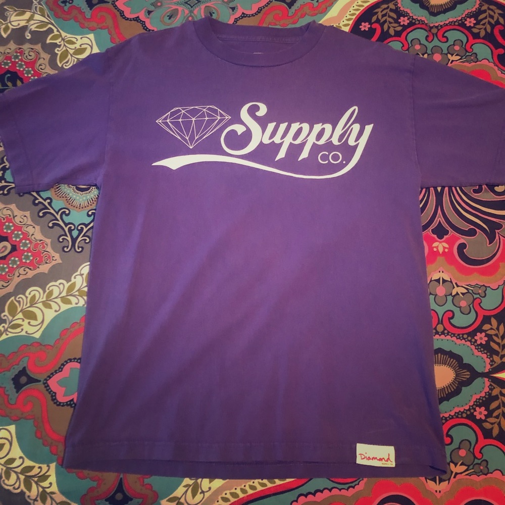 Women’s medium diamond supply co t shirt